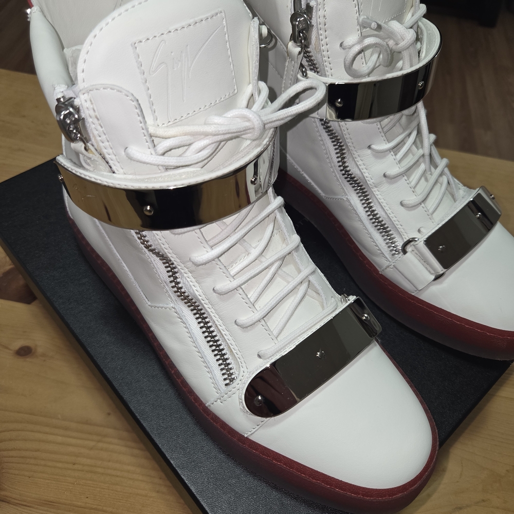 Giuseppe Zanotti White and Silver High-Tops with Red Soles - Picture 2 of 13